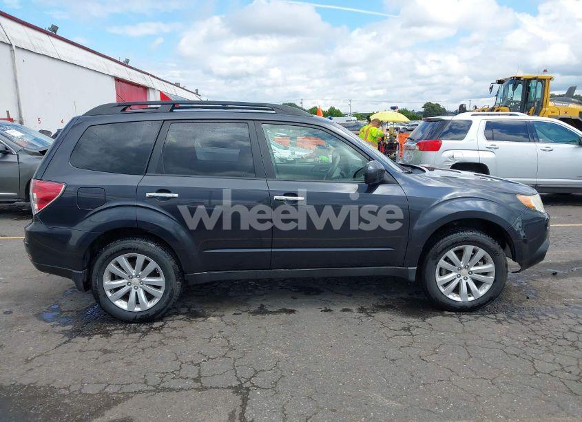 Photo 13 of 2011 Subaru Forester 2.5X PREMIUM (VIN JF2SHADC2BH773943)
