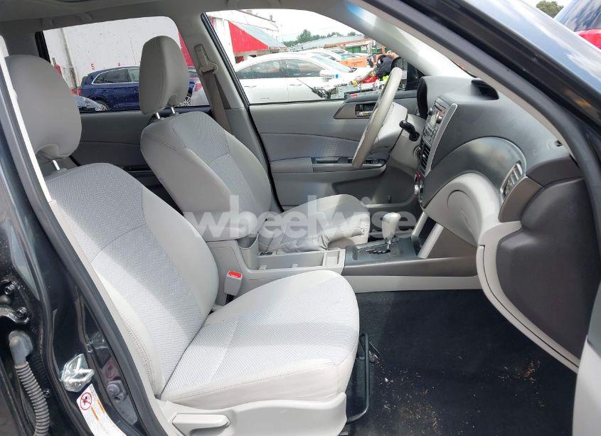 Photo 5 of 2011 Subaru Forester 2.5X PREMIUM (VIN JF2SHADC2BH773943)
