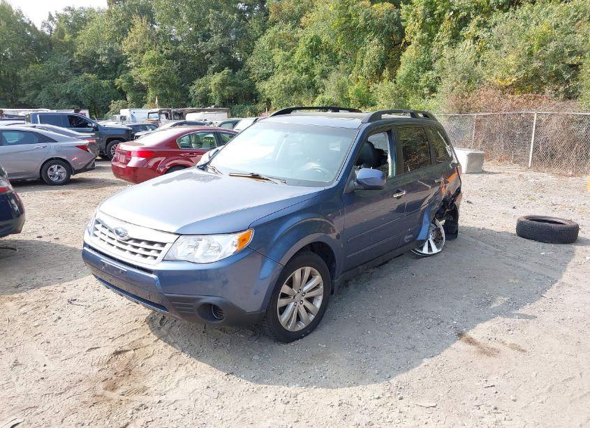 Photo 2 of 2012 Subaru Forester 2.5X PREMIUM (VIN JF2SHADC2CG463296)