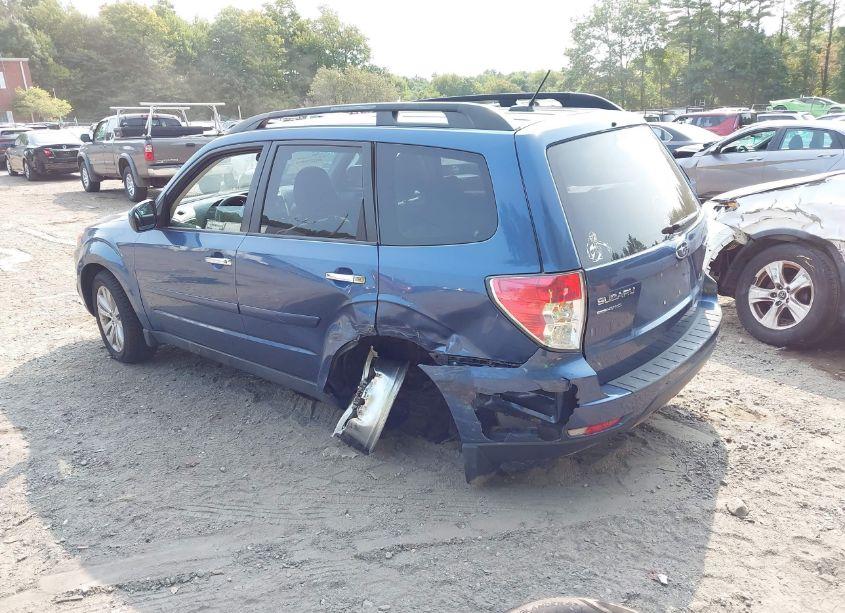 Photo 3 of 2012 Subaru Forester 2.5X PREMIUM (VIN JF2SHADC2CG463296)