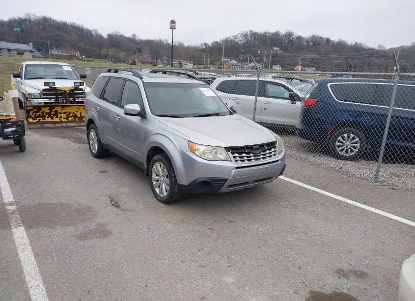 2012 Subaru Forester 2.5X PREMIUM (VIN JF2SHADC2CH401780) main photo