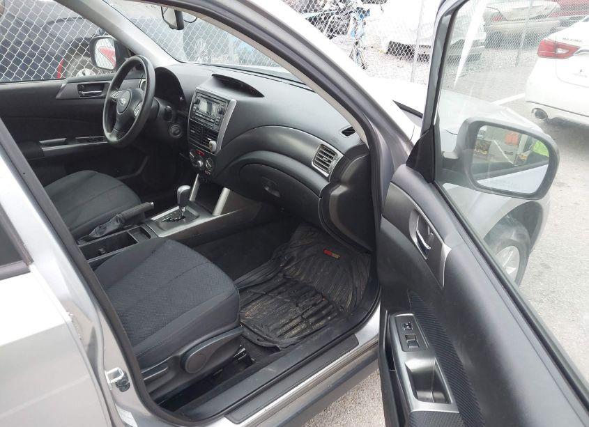Photo 5 of 2012 Subaru Forester 2.5X PREMIUM (VIN JF2SHADC2CH401780)