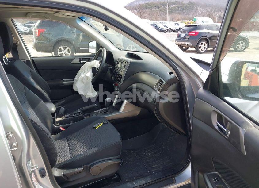 Photo 5 of 2012 Subaru Forester 2.5X PREMIUM (VIN JF2SHADC2CH415162)