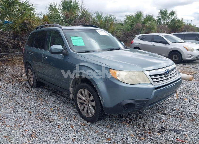 2012 Subaru Forester 2.5X PREMIUM (VIN JF2SHADC2CH427893) main photo