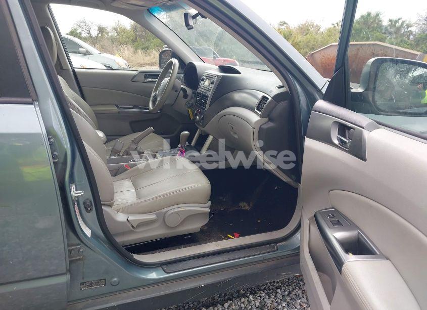 Photo 5 of 2012 Subaru Forester 2.5X PREMIUM (VIN JF2SHADC2CH427893)