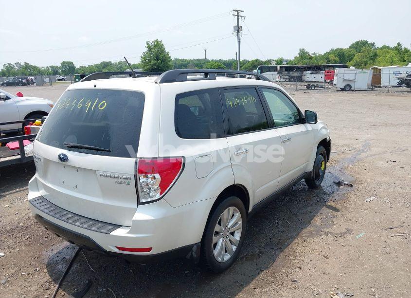 Photo 4 of 2012 Subaru Forester 2.5X PREMIUM (VIN JF2SHADC2CH459890)