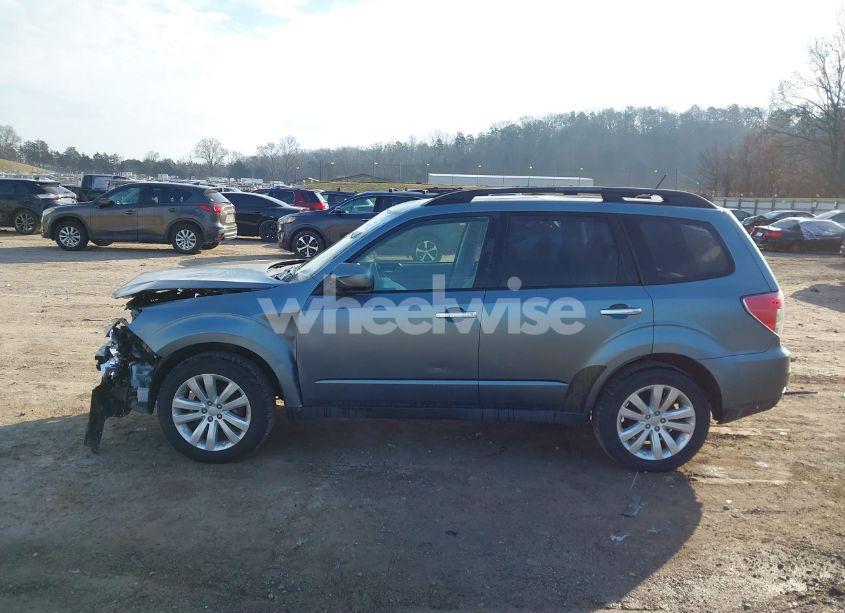 Photo 14 of 2013 Subaru Forester 2.5X PREMIUM (VIN JF2SHADC2DG437797)