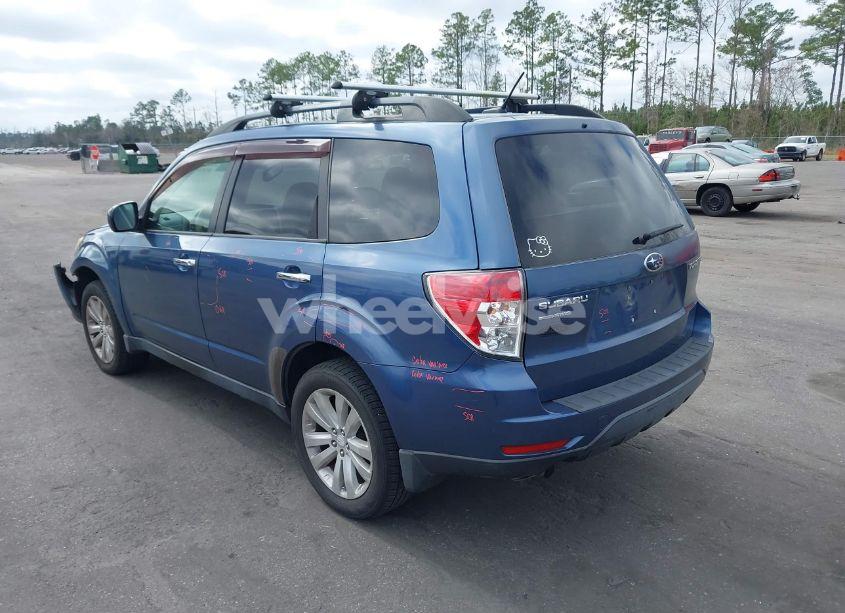 Photo 3 of 2013 Subaru Forester 2.5X PREMIUM (VIN JF2SHADC2DH441763)