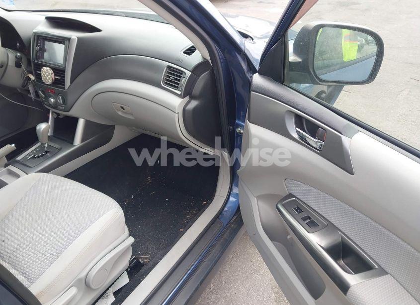 Photo 5 of 2013 Subaru Forester 2.5X PREMIUM (VIN JF2SHADC2DH441763)