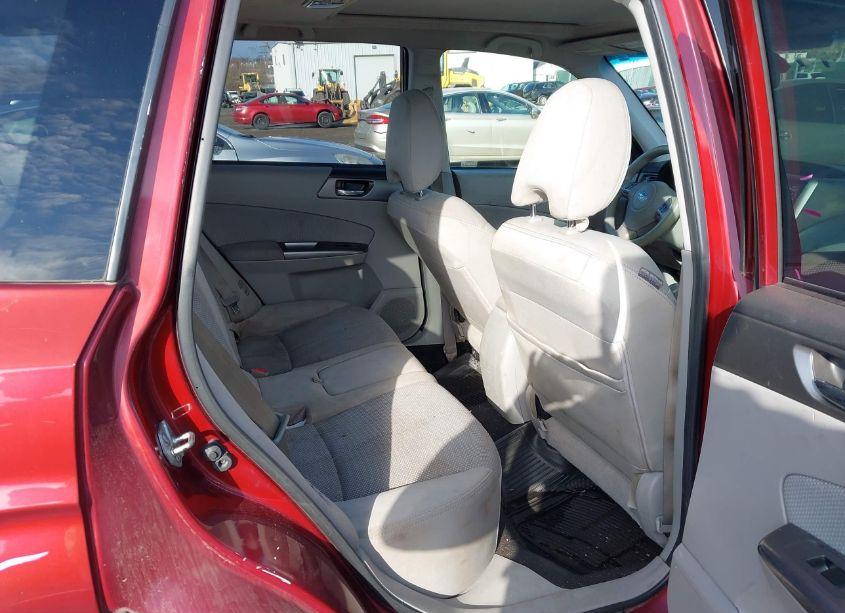 Photo 8 of 2011 Subaru Forester 2.5X PREMIUM (VIN JF2SHADC3BG702675)