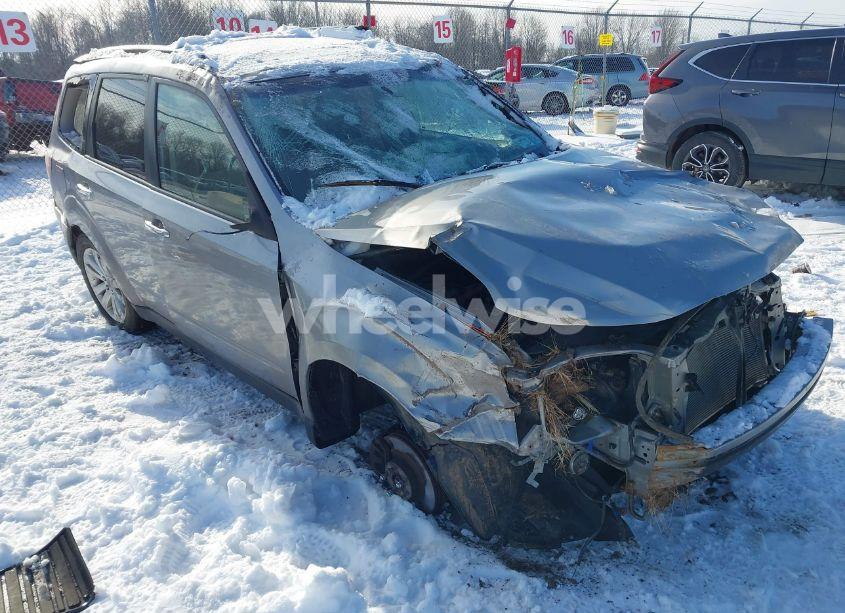 2011 Subaru Forester 2.5X PREMIUM (VIN JF2SHADC3BG783807) main photo
