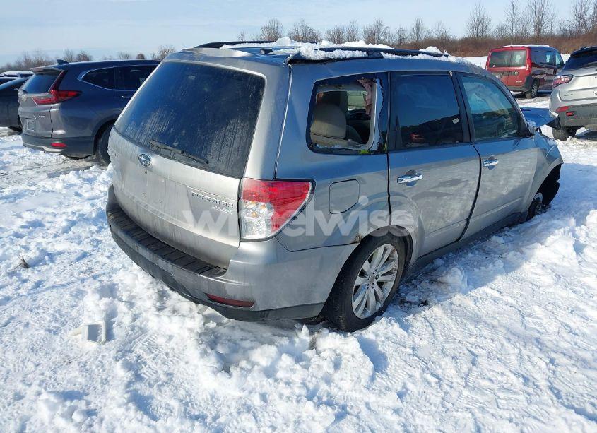 Photo 4 of 2011 Subaru Forester 2.5X PREMIUM (VIN JF2SHADC3BG783807)