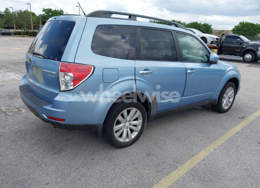 Photo 4 of 2011 Subaru Forester 2.5X PREMIUM (VIN JF2SHADC3BH729918)