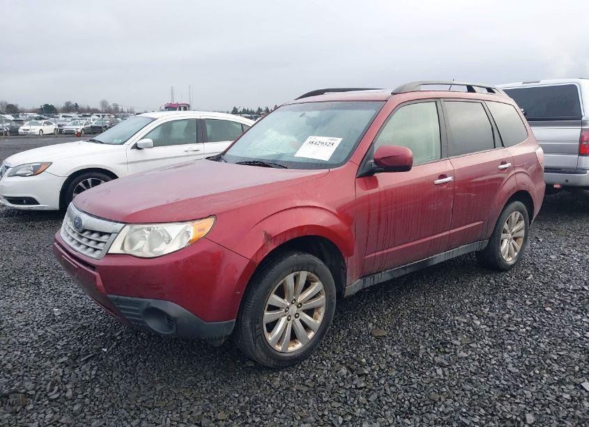 Photo 2 of 2011 Subaru Forester 2.5X PREMIUM (VIN JF2SHADC3BH739199)