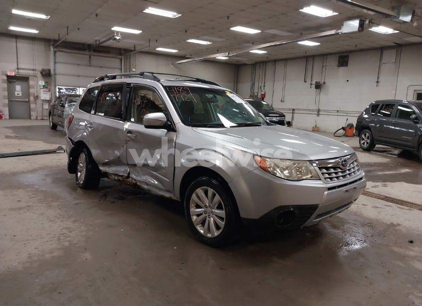 2012 Subaru Forester 2.5X PREMIUM (VIN JF2SHADC3CH429569) main photo