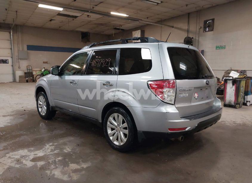 Photo 3 of 2012 Subaru Forester 2.5X PREMIUM (VIN JF2SHADC3CH429569)
