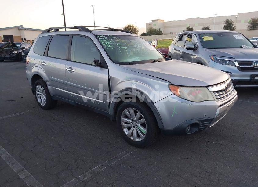 2012 Subaru Forester 2.5X PREMIUM (VIN JF2SHADC3CH462085) main photo