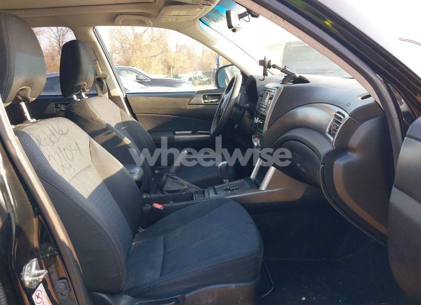 Photo 5 of 2011 Subaru Forester 2.5X PREMIUM (VIN JF2SHADC4BH728311)