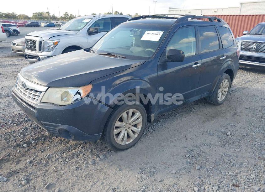 Photo 2 of 2011 Subaru Forester 2.5X PREMIUM (VIN JF2SHADC4BH778674)