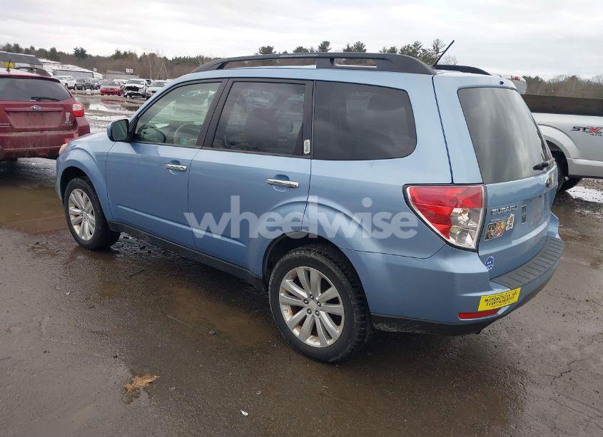 Photo 3 of 2012 Subaru Forester 2.5X PREMIUM (VIN JF2SHADC4CH401389)