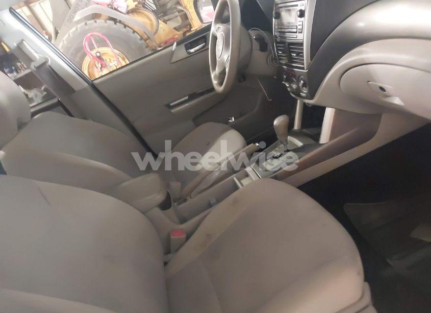 Photo 5 of 2012 Subaru Forester 2.5X PREMIUM (VIN JF2SHADC4CH424090)