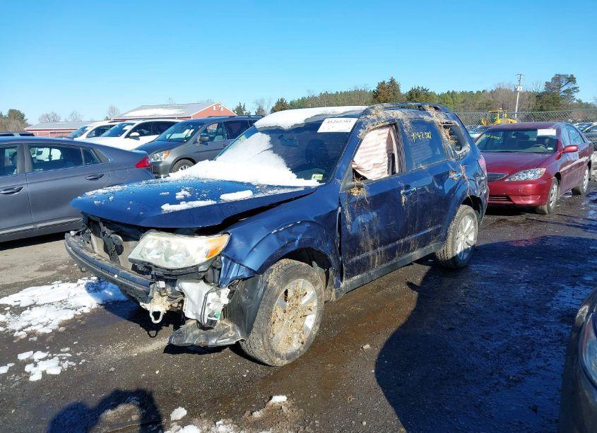 Photo 2 of 2012 Subaru Forester 2.5X PREMIUM (VIN JF2SHADC4CH437325)