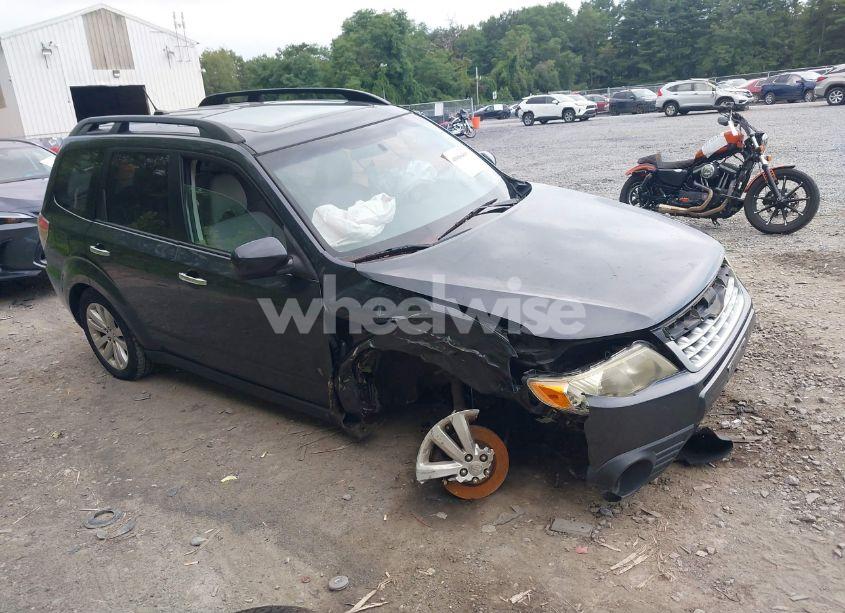 2012 Subaru Forester 2.5X PREMIUM (VIN JF2SHADC4CH458577) main photo