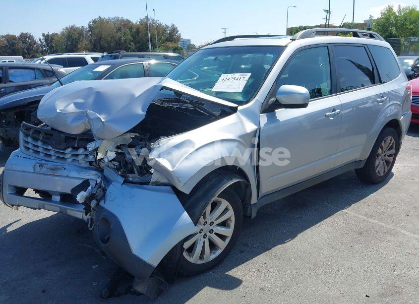 Photo 2 of 2013 Subaru Forester 2.5X PREMIUM (VIN JF2SHADC4DH403421)