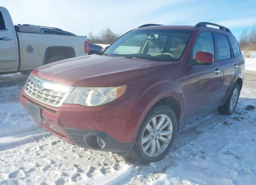 Photo 2 of 2013 Subaru Forester 2.5X PREMIUM (VIN JF2SHADC4DH441585)