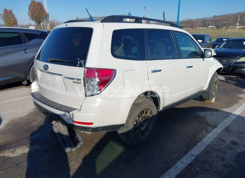Photo 4 of 2013 Subaru Forester 2.5X PREMIUM (VIN JF2SHADC4DH444521)