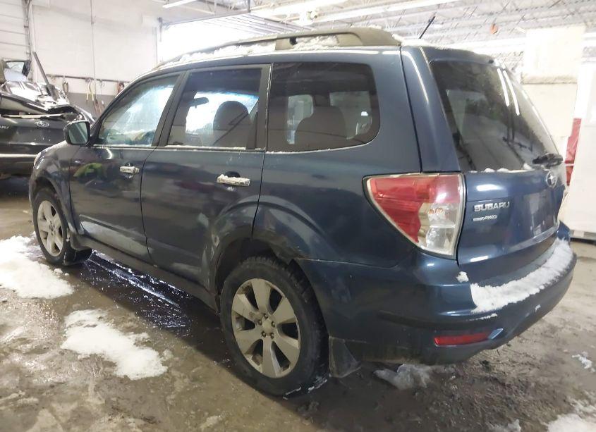 Photo 3 of 2011 Subaru Forester 2.5X PREMIUM (VIN JF2SHADC5BH740676)