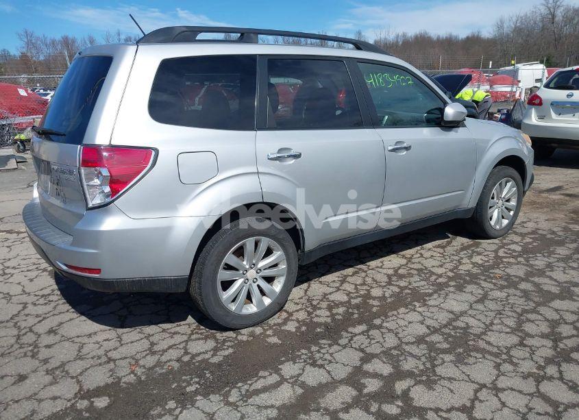 Photo 4 of 2011 Subaru Forester 2.5X PREMIUM (VIN JF2SHADC5BH744470)