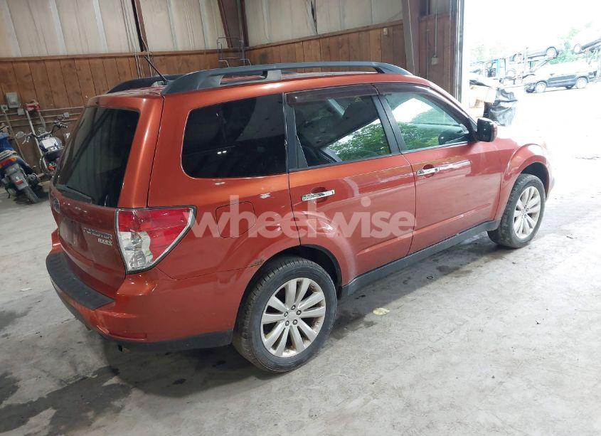 Photo 4 of 2011 Subaru Forester 2.5X PREMIUM (VIN JF2SHADC5BH751340)