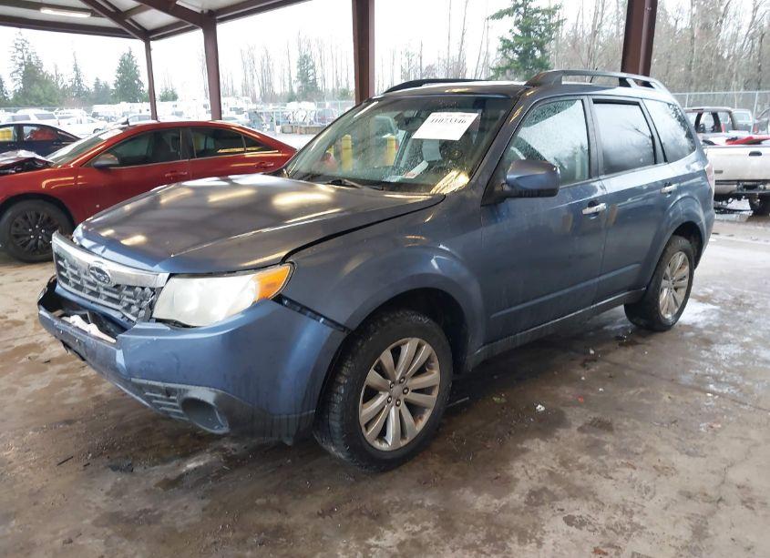 Photo 2 of 2011 Subaru Forester 2.5X PREMIUM (VIN JF2SHADC5BH781793)