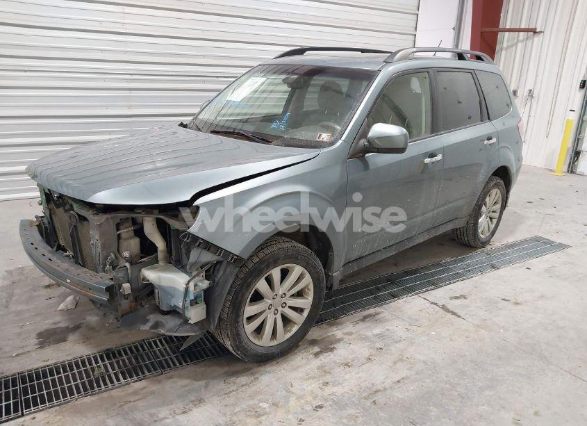Photo 2 of 2012 Subaru Forester 2.5X PREMIUM (VIN JF2SHADC5CH469359)