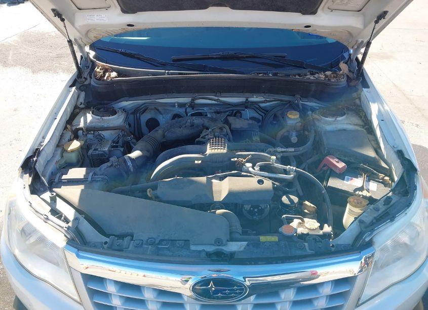 Photo 10 of 2013 Subaru Forester 2.5X PREMIUM (VIN JF2SHADC5DH421877)