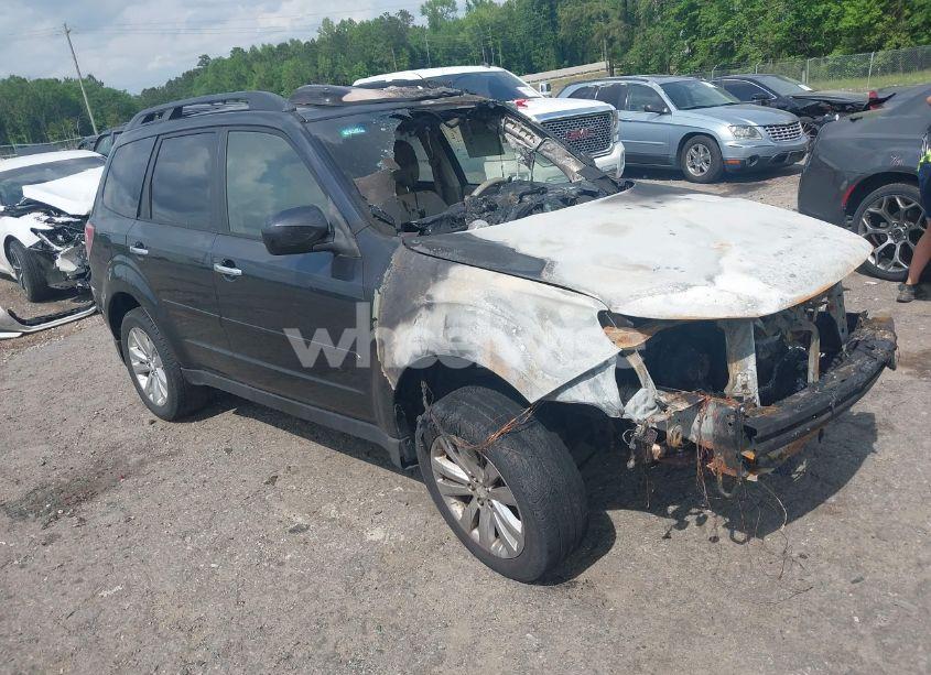 2011 Subaru Forester 2.5X PREMIUM (VIN JF2SHADC6BH726057) main photo