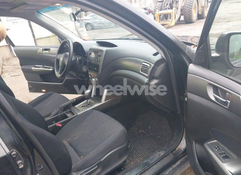 Photo 5 of 2011 Subaru Forester 2.5X PREMIUM (VIN JF2SHADC6BH728875)