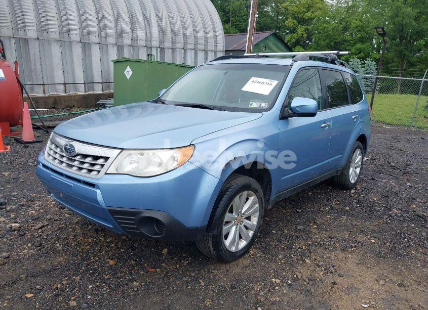 Photo 2 of 2011 Subaru Forester 2.5X PREMIUM (VIN JF2SHADC6BH755106)