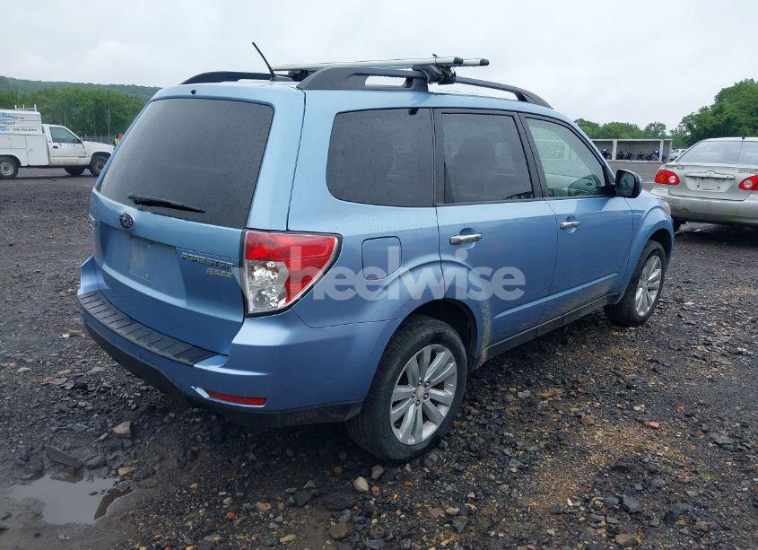 Photo 4 of 2011 Subaru Forester 2.5X PREMIUM (VIN JF2SHADC6BH755106)