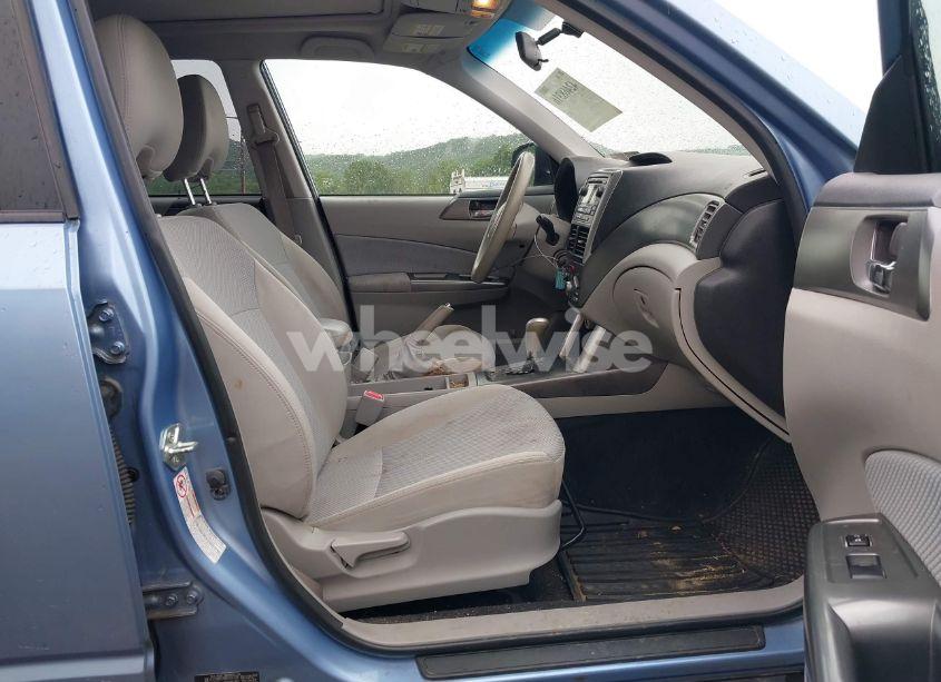 Photo 5 of 2011 Subaru Forester 2.5X PREMIUM (VIN JF2SHADC6BH755106)