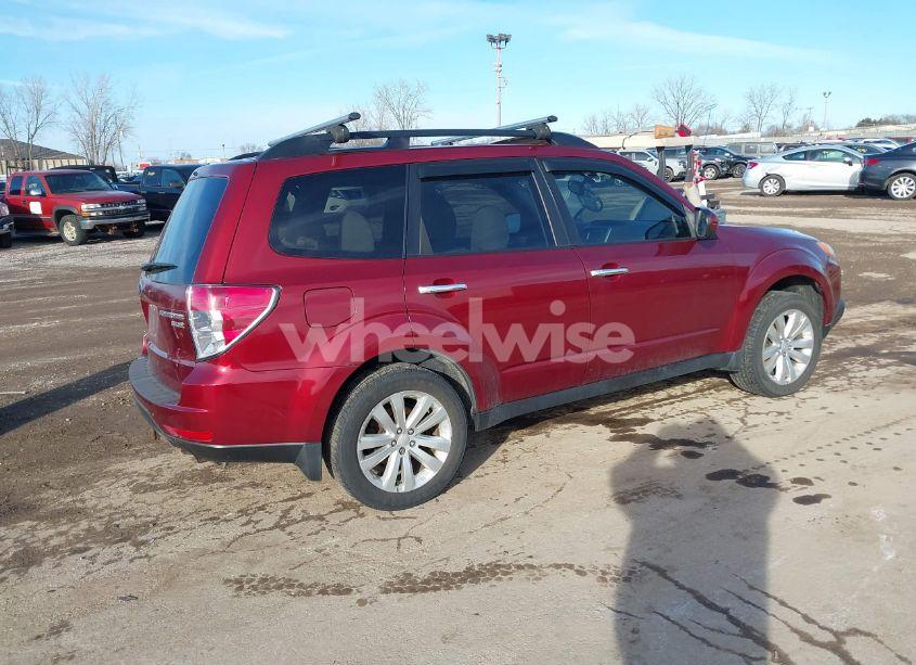Photo 4 of 2013 Subaru Forester 2.5X PREMIUM (VIN JF2SHADC6DH433200)