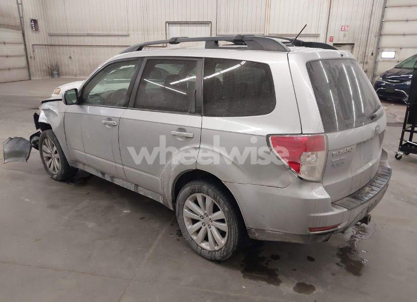 Photo 3 of 2012 Subaru Forester 2.5X PREMIUM (VIN JF2SHADC7CH464339)