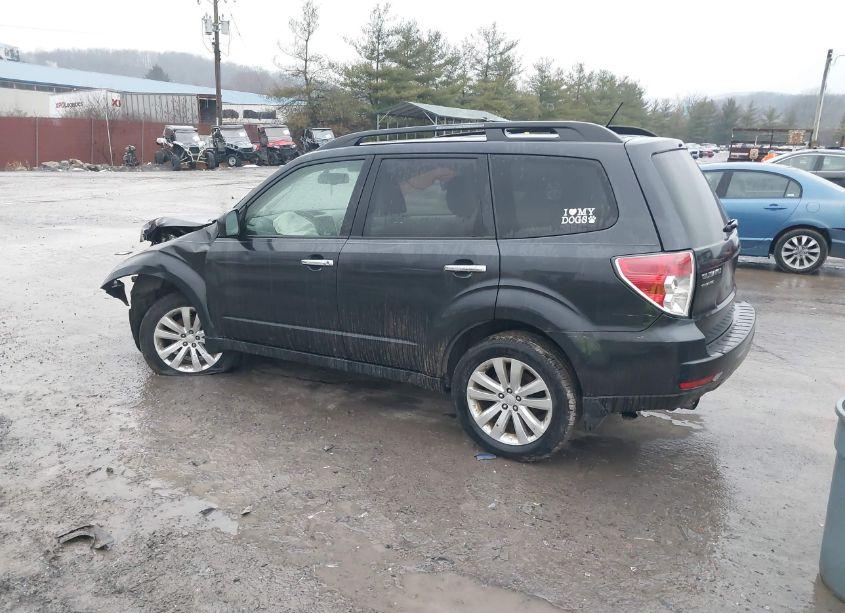 Photo 3 of 2013 Subaru Forester 2.5X PREMIUM (VIN JF2SHADC7DH444545)