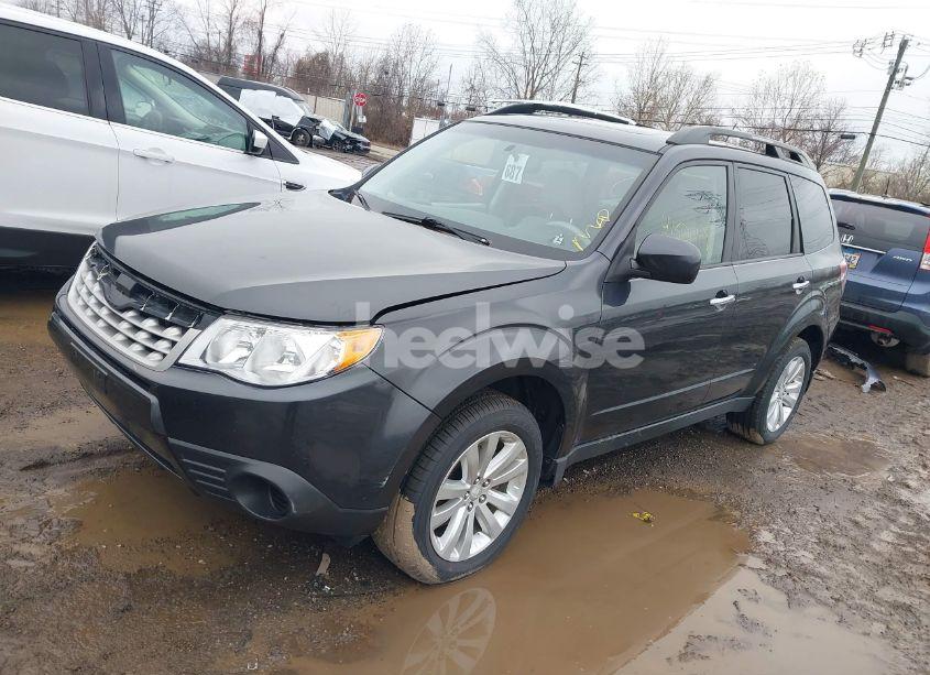 Photo 2 of 2011 Subaru Forester 2.5X PREMIUM (VIN JF2SHADC8BH725248)