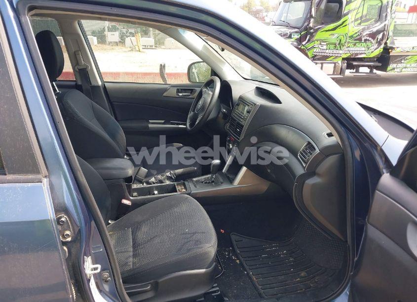Photo 5 of 2011 Subaru Forester 2.5X PREMIUM (VIN JF2SHADC8BH761845)