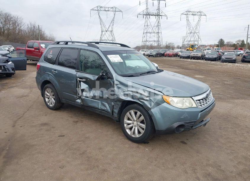 2011 Subaru Forester 2.5X PREMIUM (VIN JF2SHADC8BH780685) main photo