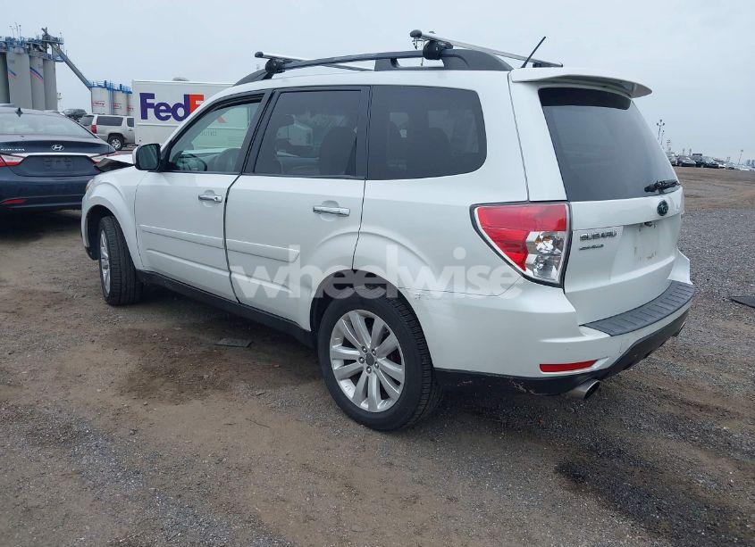 Photo 3 of 2012 Subaru Forester 2.5X PREMIUM (VIN JF2SHADC8CH401203)