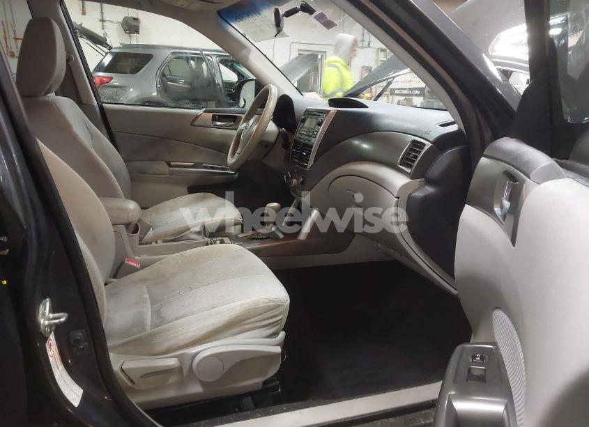 Photo 5 of 2012 Subaru Forester 2.5X PREMIUM (VIN JF2SHADC8CH456444)