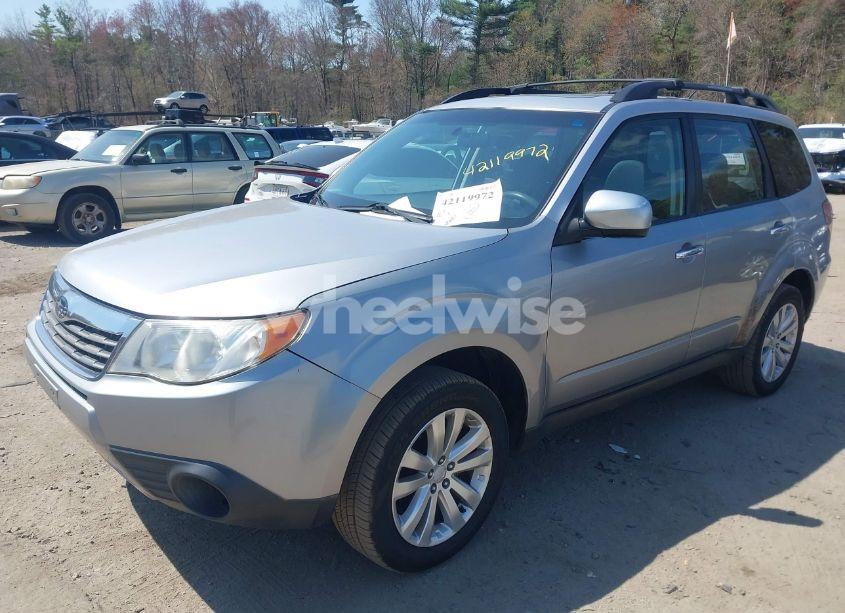 Photo 2 of 2012 Subaru Forester 2.5X PREMIUM (VIN JF2SHADC8CH466567)